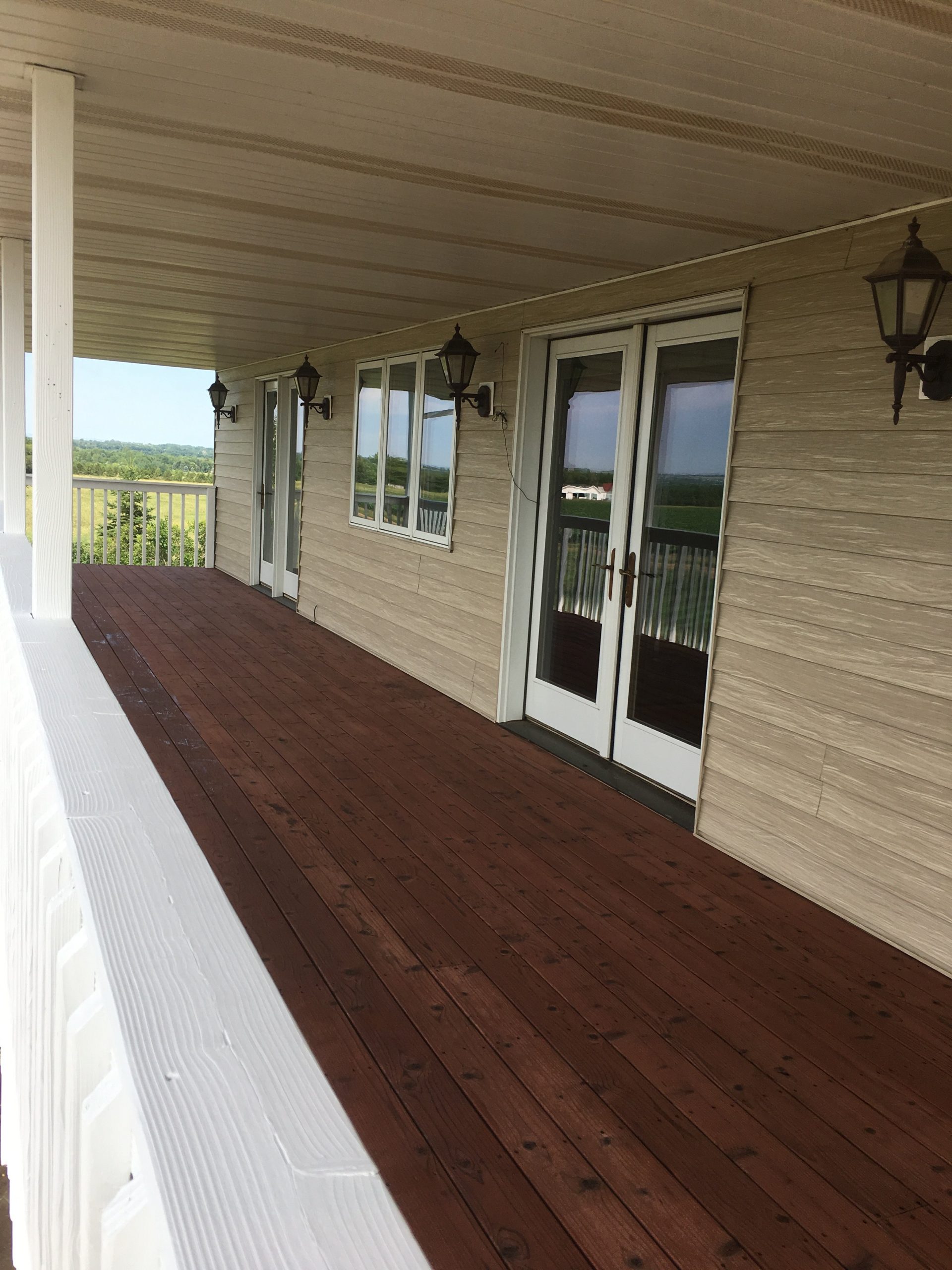 Read more about the article How to Choose a Wood Stain Color