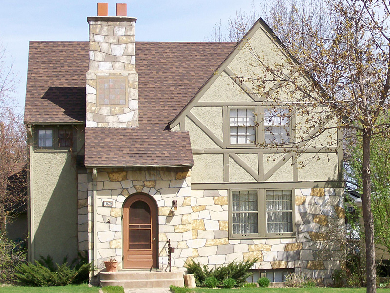 Read more about the article How to Avoid the Most Common Exterior Painting Mistakes