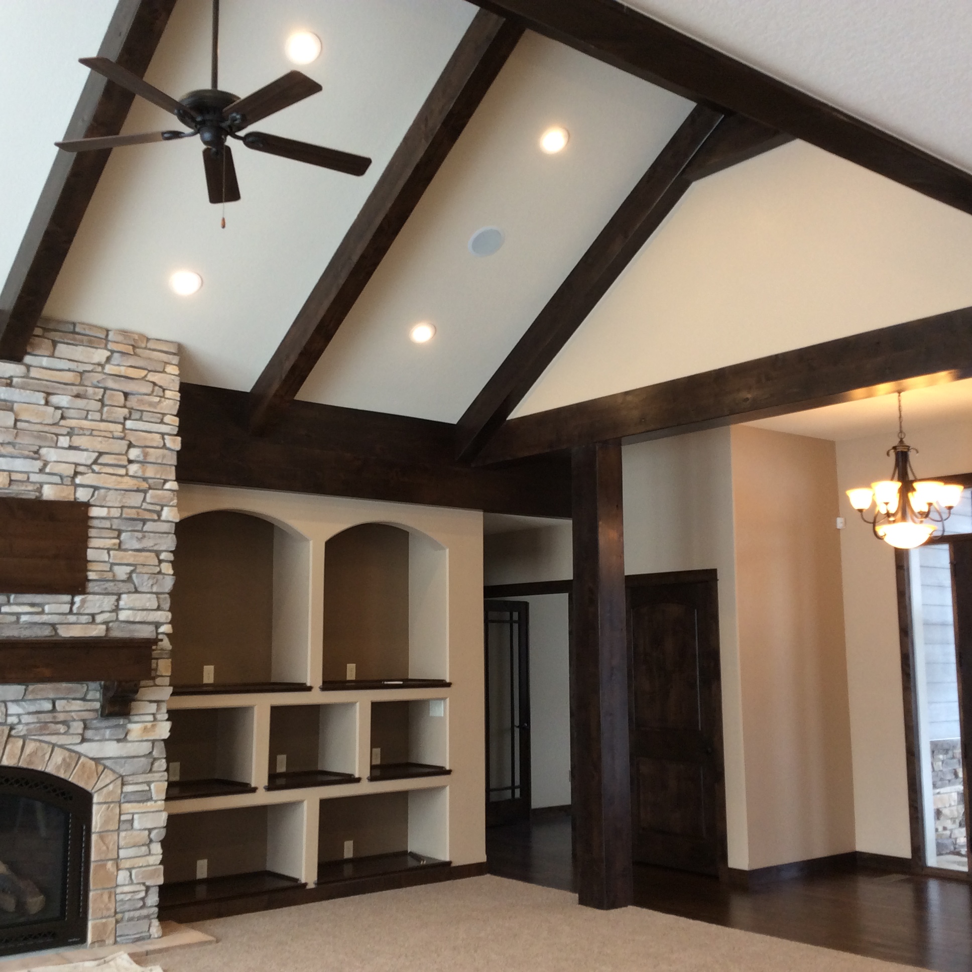 Read more about the article Professional Painting Contractors Ensure Quality Results